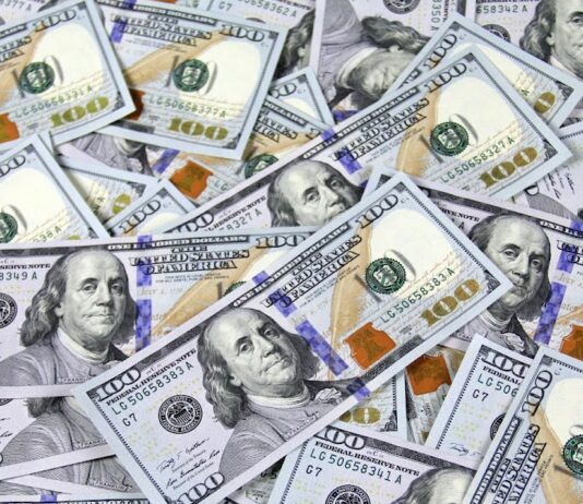 Make1M.com Millionaire Life: How to Build Wealth & Achieve Success Make1M.com Millionaire Life